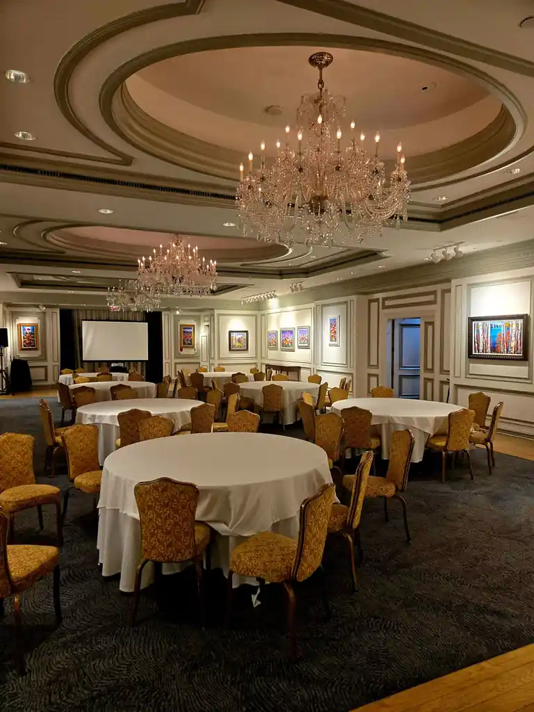 Sala de banquetes luxuosa